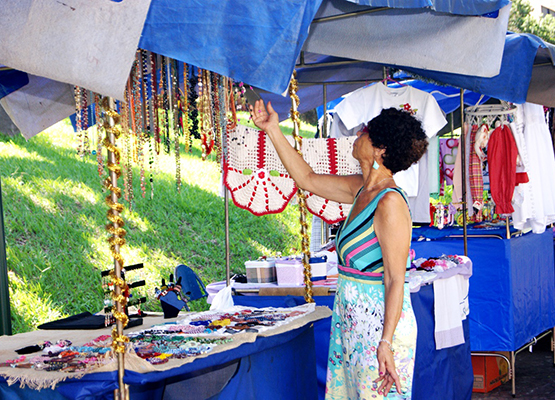 Feira tem artesanato variado