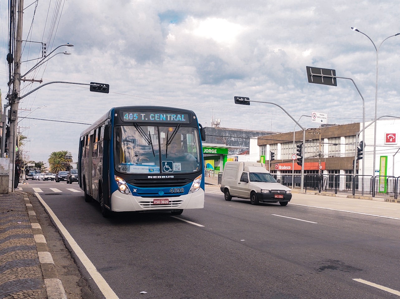 Itinerário da linha 405 muda no sentido bairro, realizando trajeto pelas vias Nair da Silva Monteiro e José Sigrist