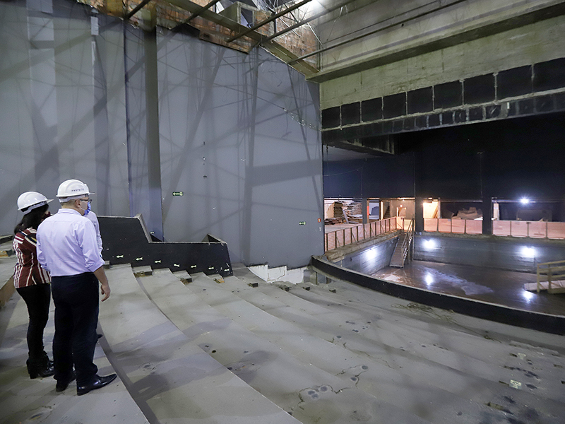 Prefeito de Campinas, Dário Saadi, em visita técnica às obras do Convivência