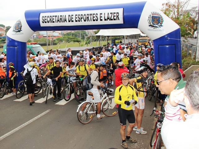 Passeio de bicileta integra programação