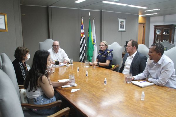 Integrantes do Fórum colheram dados sobre programa campineiro