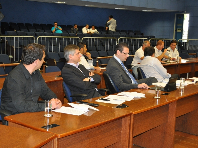 Vereadores acompanharam a apresentação