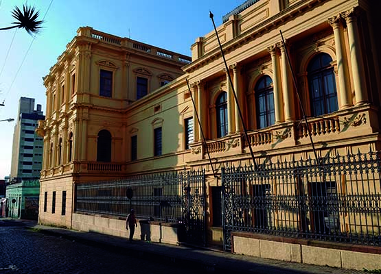 CPAT Centro funciona no antigo Palácio da Mogiana