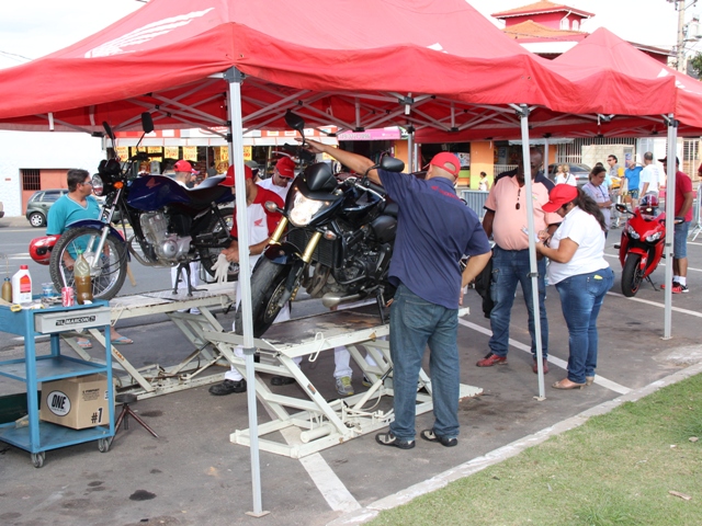 Motociclistas puderam fazer check-up nas motos