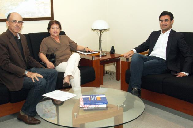 Hélio Hamilton, Ana Amoroso e Rodrigo Garcia.