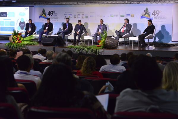 Encontro reúne especialistas de diversos Estados 