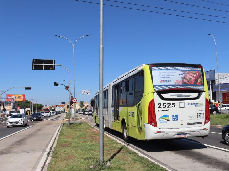 A linha BRT20 passa de 13 para 15 veículos no pico da manhã e de 12 para 13 à tarde