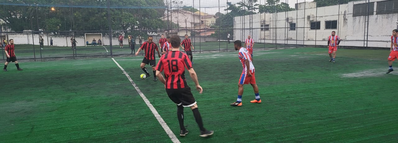 As equipes da secretaria de Finanças e Mata Santa Genebra fizeram a festa dos torcedores em uma partida que terminou empatada em seis gols