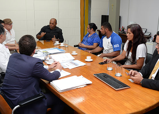 Moradores saíram do encontro satisfeitos com o encaminhamento da questão