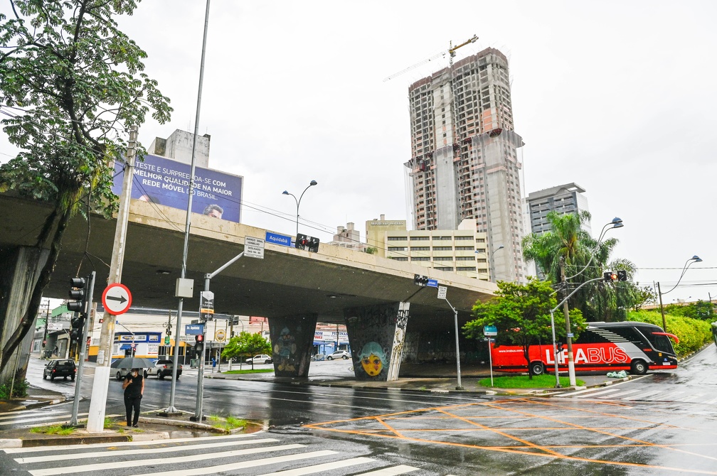 Novos comércios na região do viaduto Aquidabã poderão atender os atuais moradores e os que estão chegando