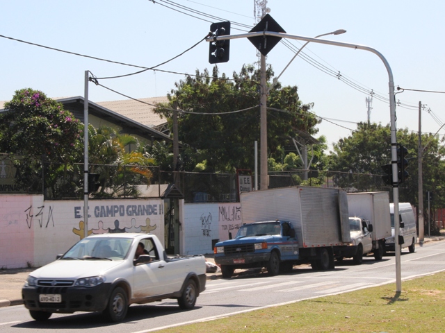 Equipamentos têm botoeiras para acionamento pelos pedestres