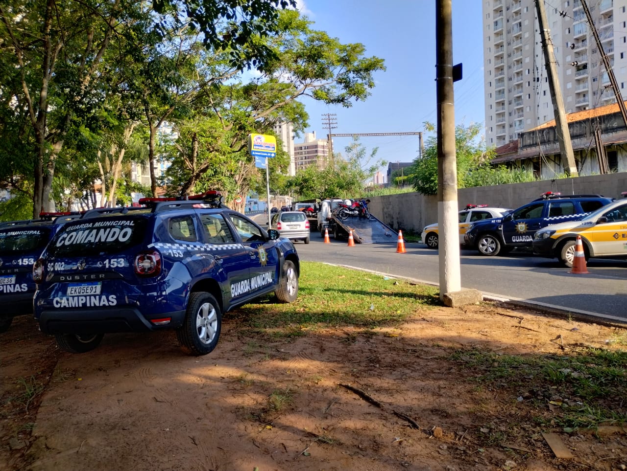 Efetivos se dividiram e atuaram simultaneamente em diversos pontos