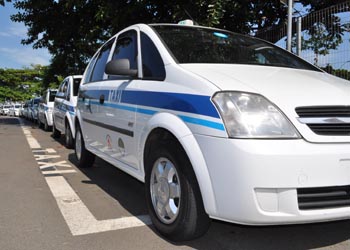 Aeroporto terá mais táxis convencionais à disposição