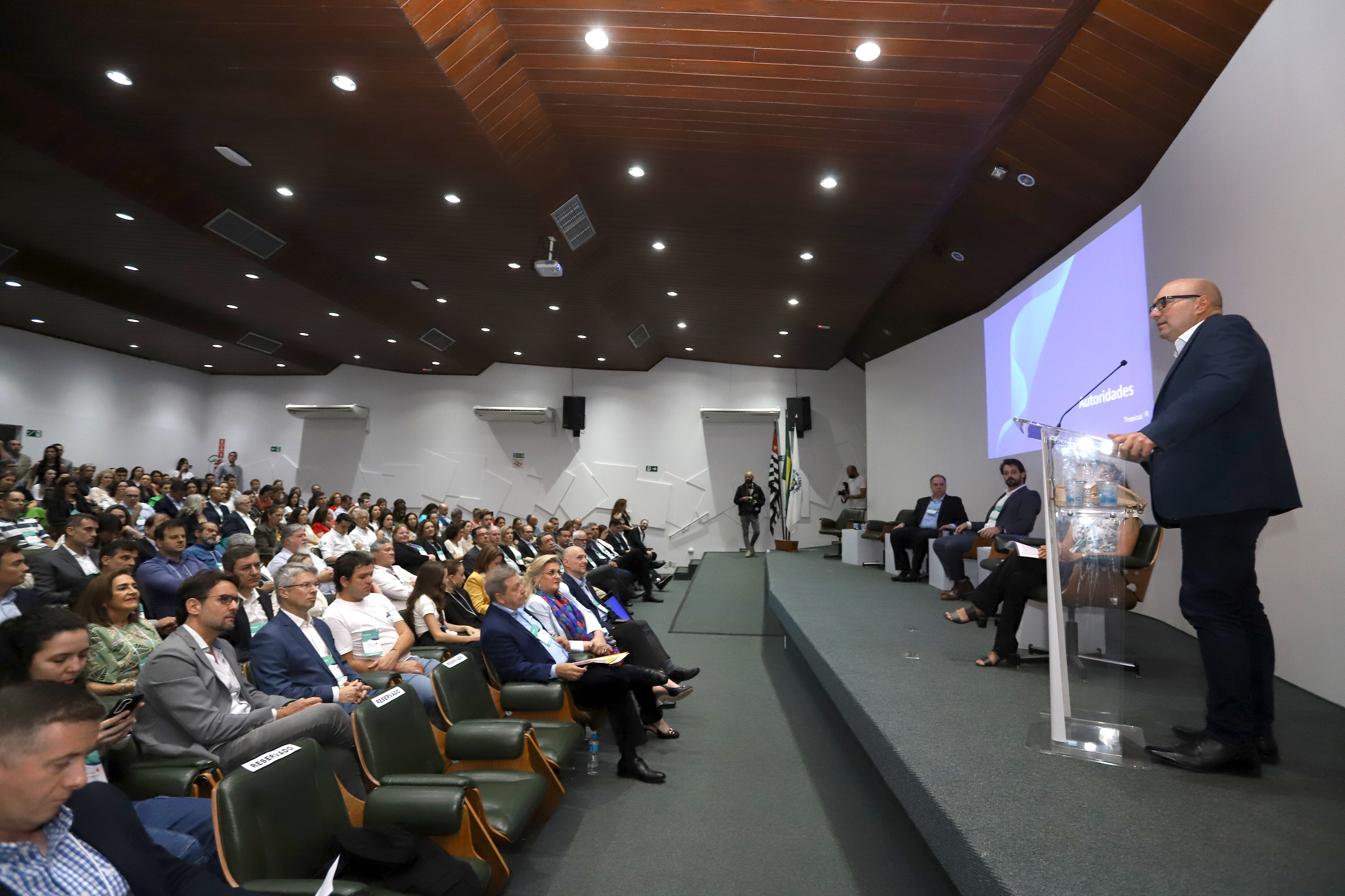 Prefeito fala em evento de inauguração