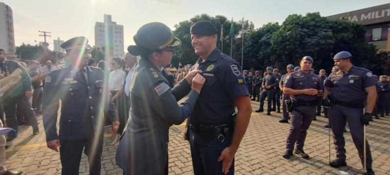 Medalha do Centenário do 8º BPM-I a foi entregue a cerca de 40 homenageados