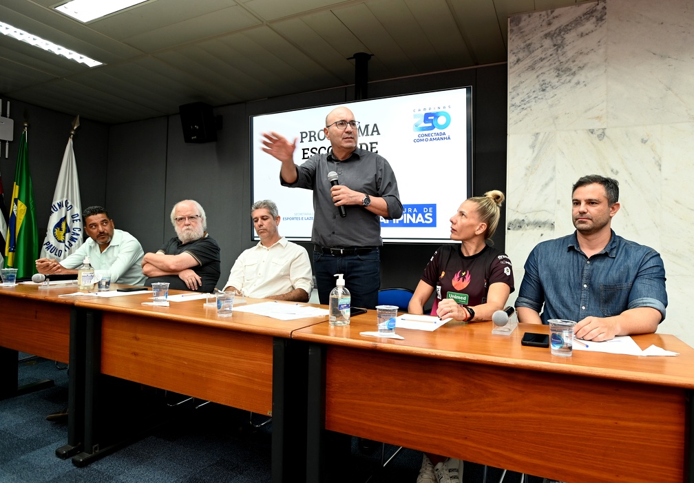 O prefeito Dário durante lançamento do programa