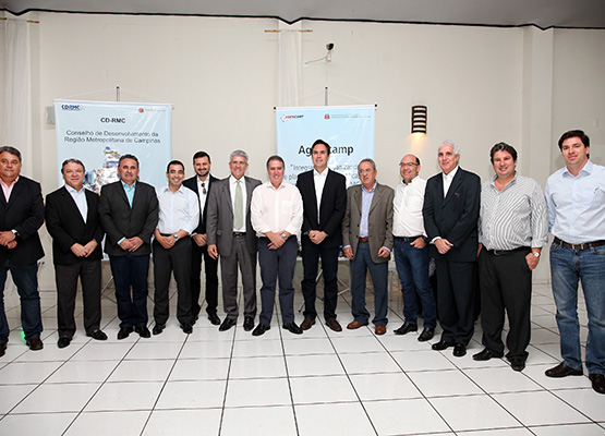 Foto oficial dos prefeitos participantes