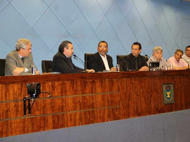 Autoridades municipais discutem segurança no transporte público