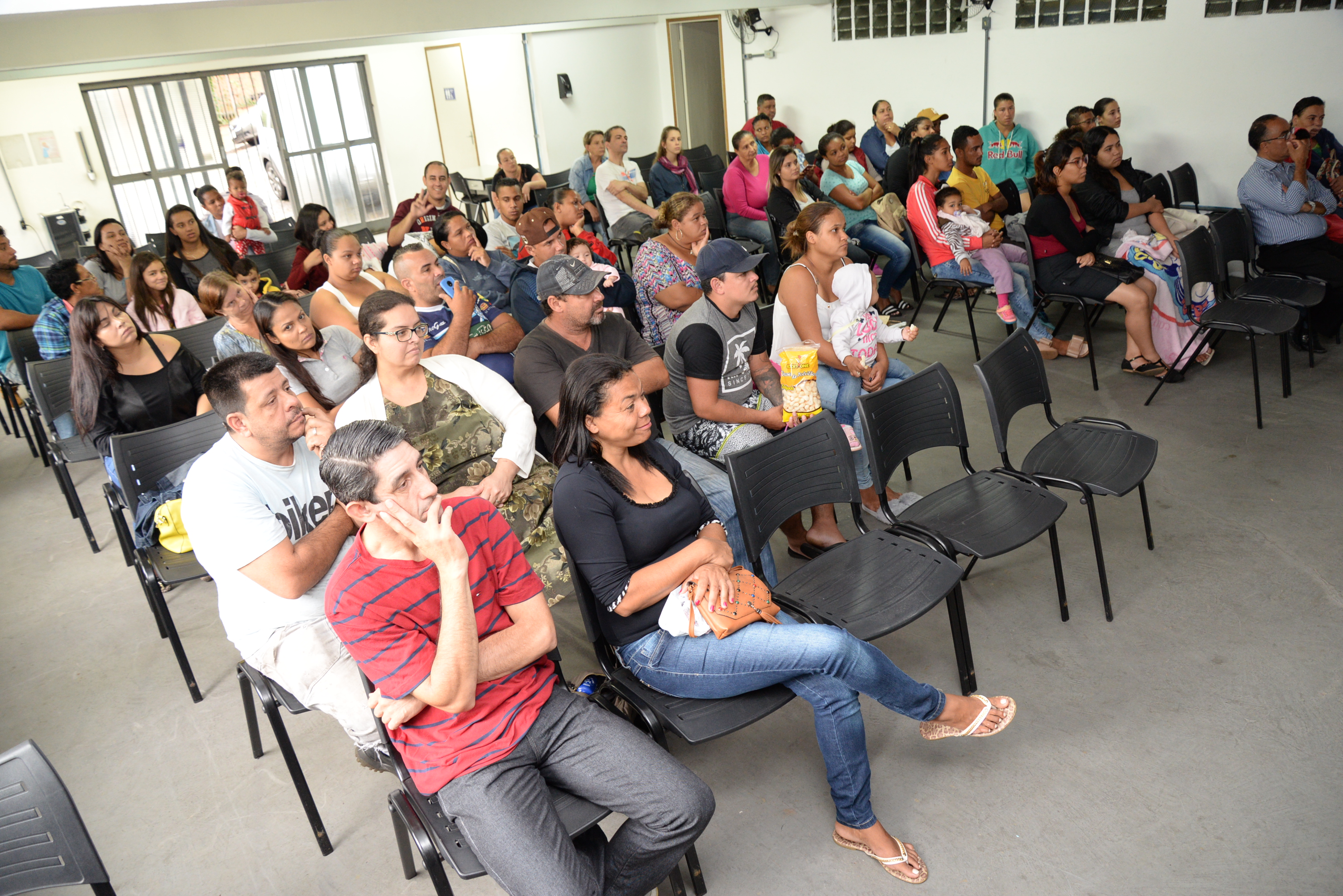 Participaram da reunião representantes de 360 famílias