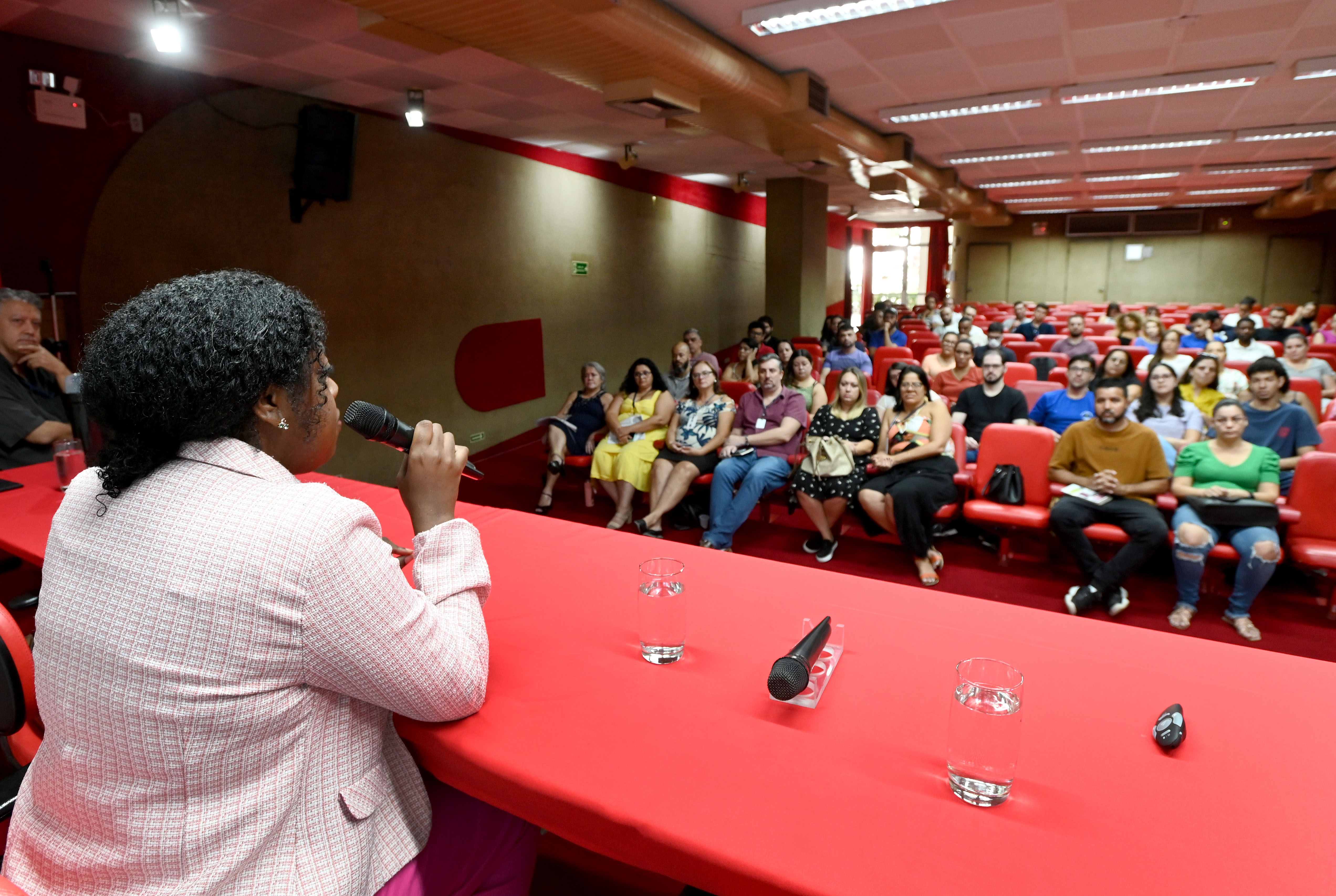 Eliane Jocelaine: oficina divulga o serviço público e promove integração