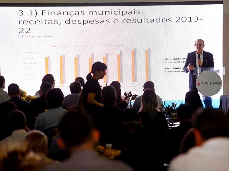 Pauta também incluiu ações futuras. 