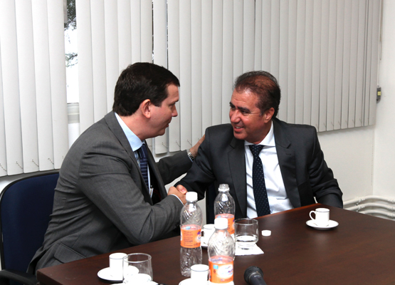 Prefeito Jonas Donizette o juiz Nelson Bernardes 