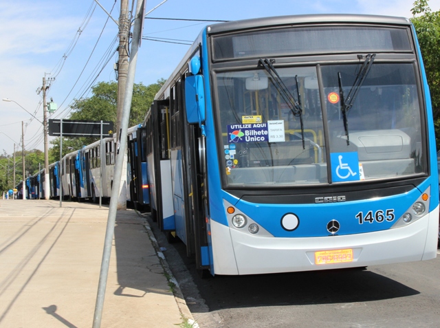 Ônibus articulados ampliam oferta para passageiros