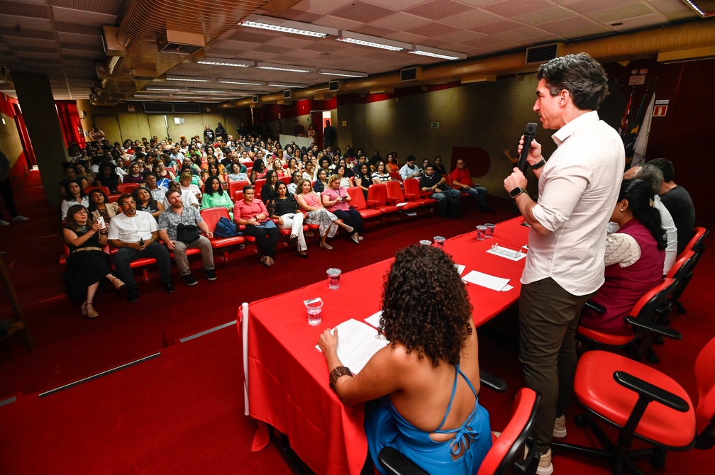 Audiência é um mecanismo para a troca de informações com a comunidade