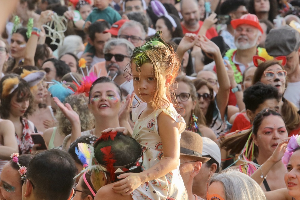 Crianças, pais e mães têm várias opções de bloquinhos para se divertirem juntos nos dias de folia em Campinas