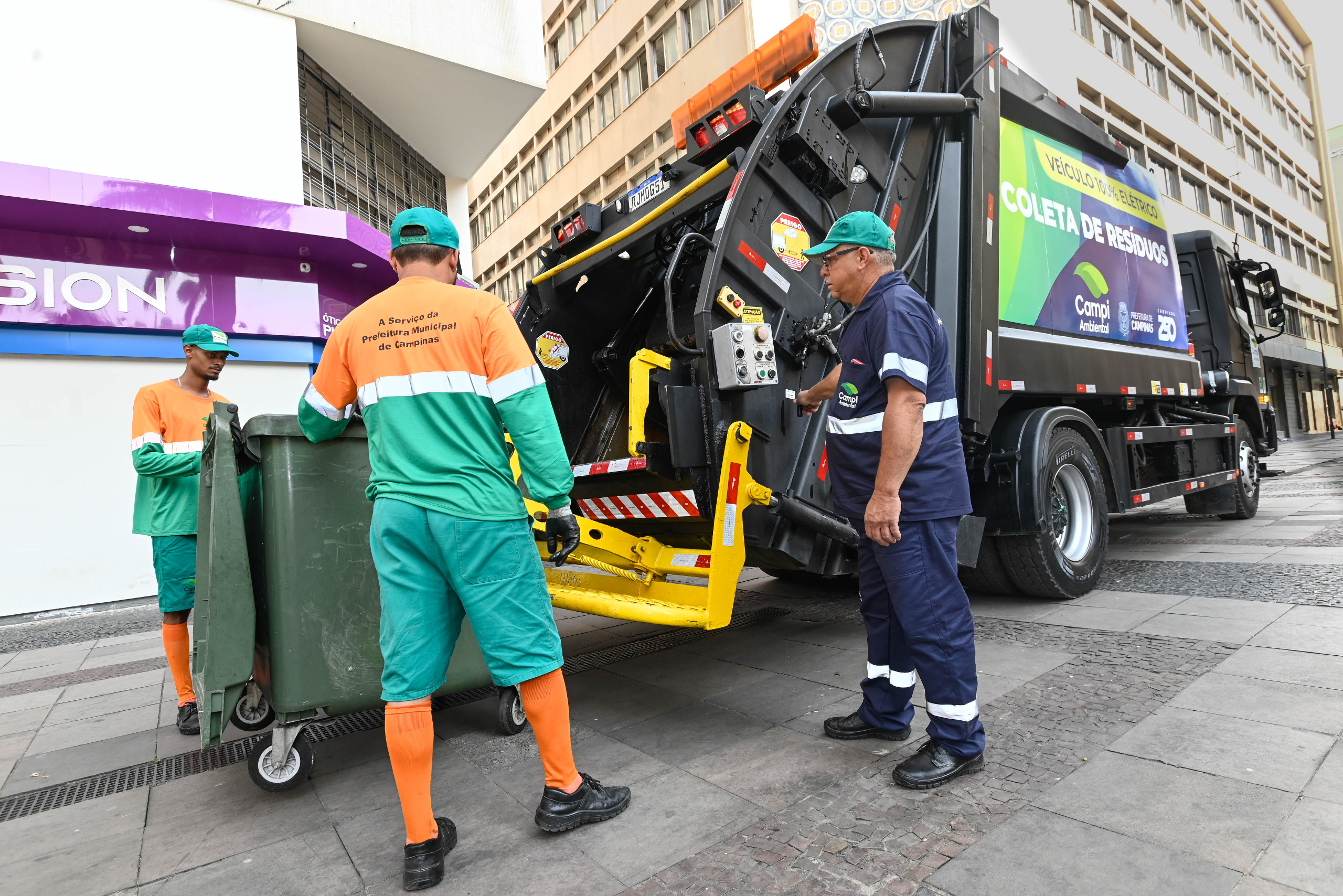 Teste com o caminhão elétrico começou  a ser feito na região central de Campinas