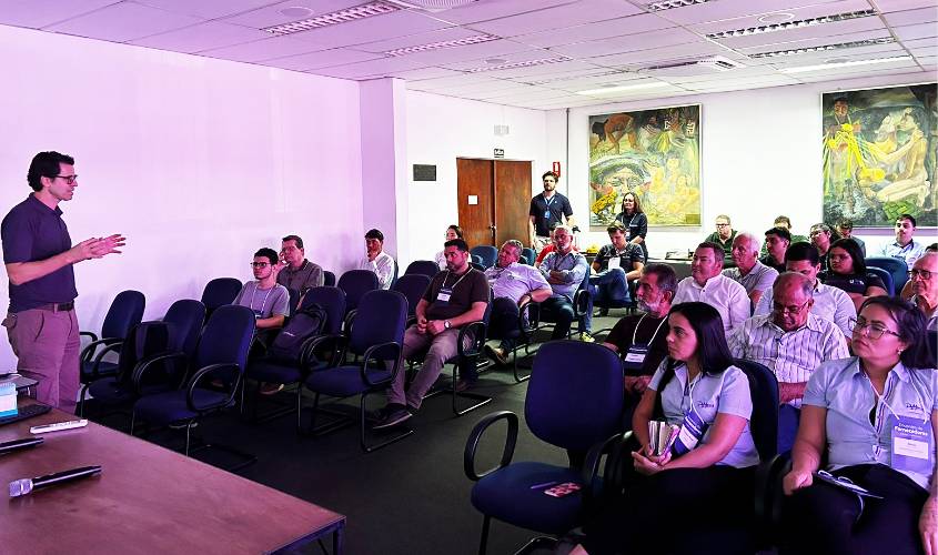 Evento foi realizado no auditório da Ceasa