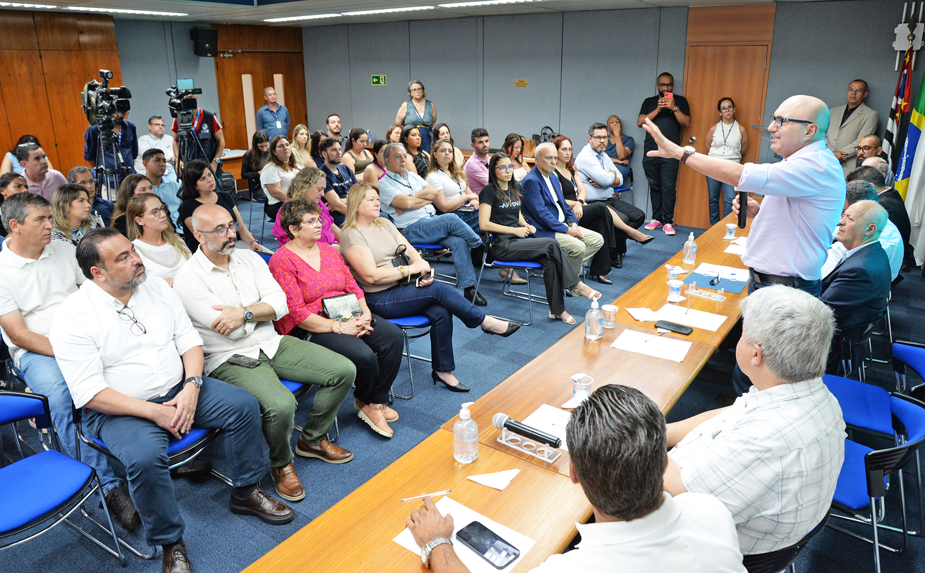 Prefeito Dário Saadi apresentou a nova plataforma em evento na Sala Azul do Paço Municipal