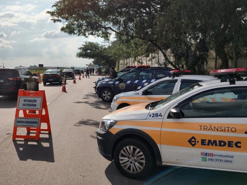 Ação na região dos Amarais foi na avenida Cônego Antônio Rocatto e somou 45 autuações