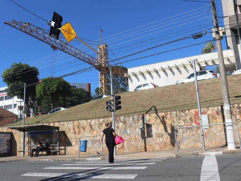 Agentes da Emdec vão monitorar a circulação no local nos primeiros dias da reconfiguração