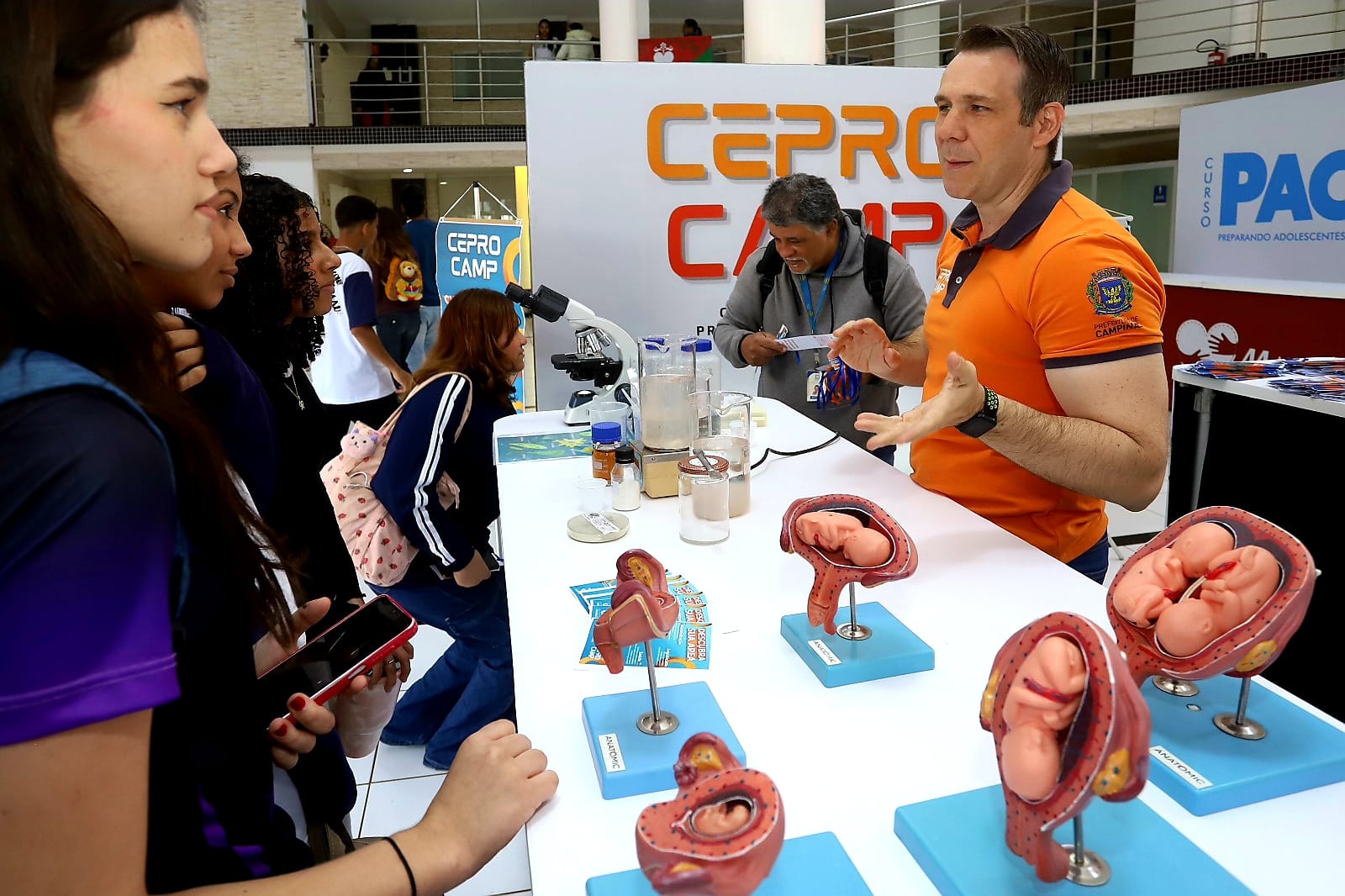 Fernanda Sunega Estudantes são motivados a prosseguirem no caminho da Educação