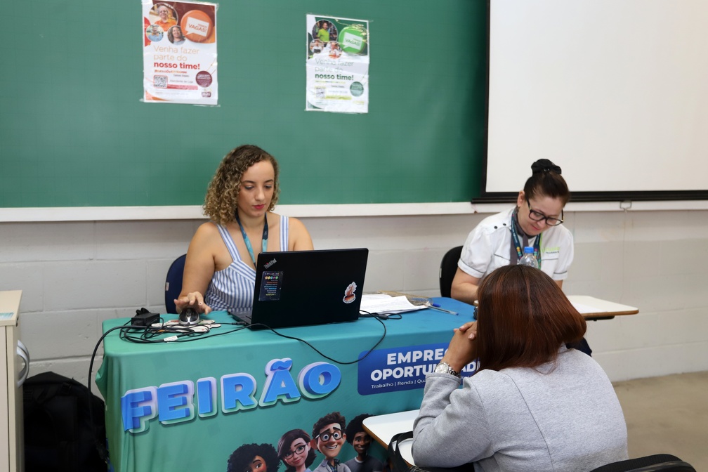 Trabalhadores devem comparecer ao Feirão levando documento com foto, carteira de trabalho e currículo