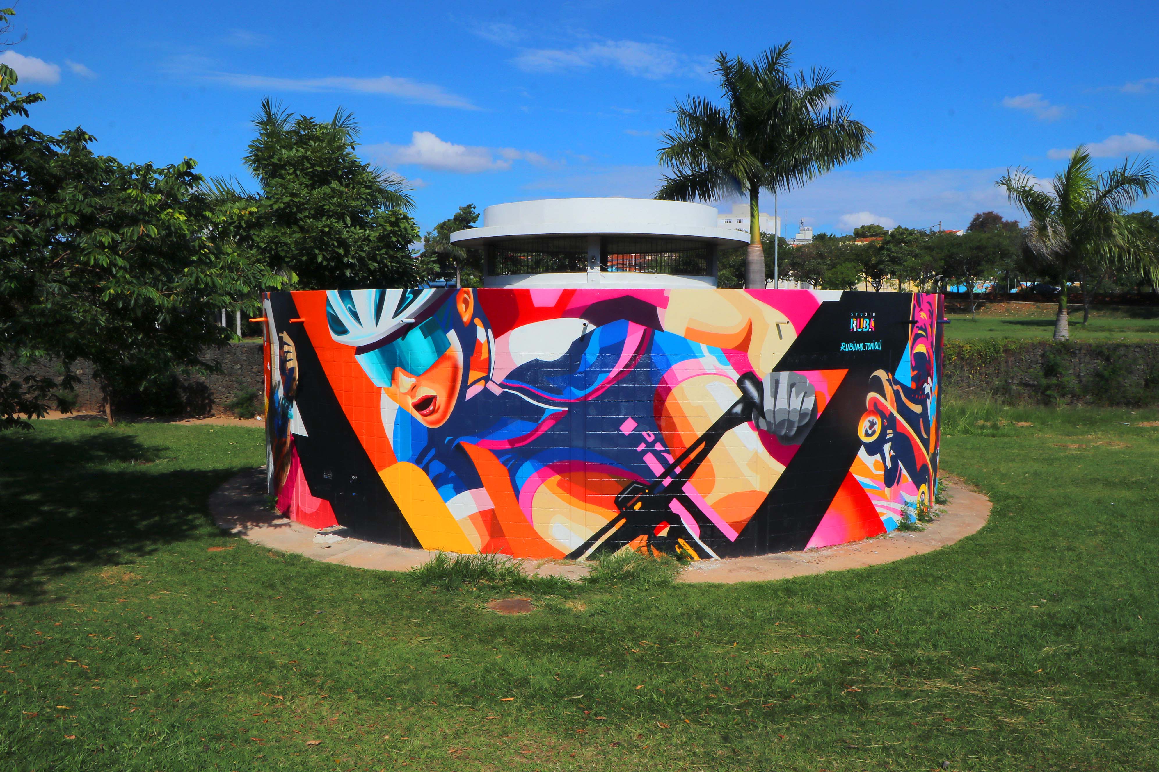 Grafite do artista Rubinho Toniolli, na Praça Arautos da Paz, é um dos projetos contemplados pelo edital