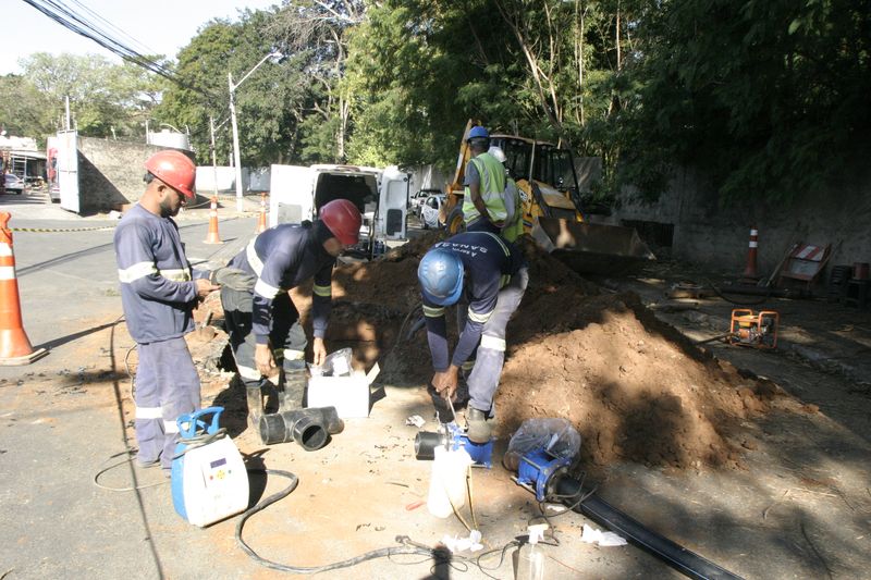 A Sanasa solicita aos moradores que façam uso racional da água, especialmente no horário em que a obra estiver em execução