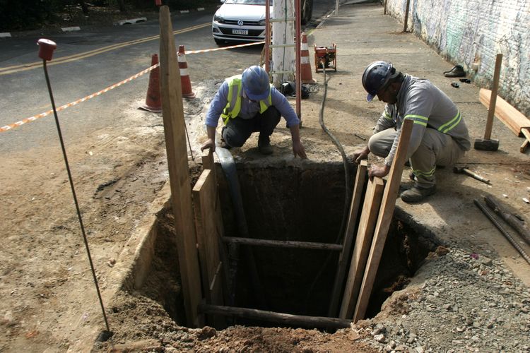 Obra vai melhorar a qualidade da água fornecida e reduzir a quantidade de reparos