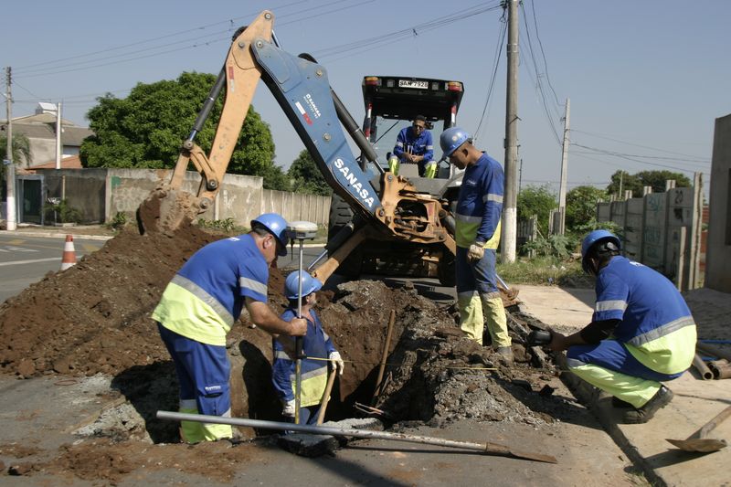 Obras vão interligar rede de água no Jardim das Bandeiras