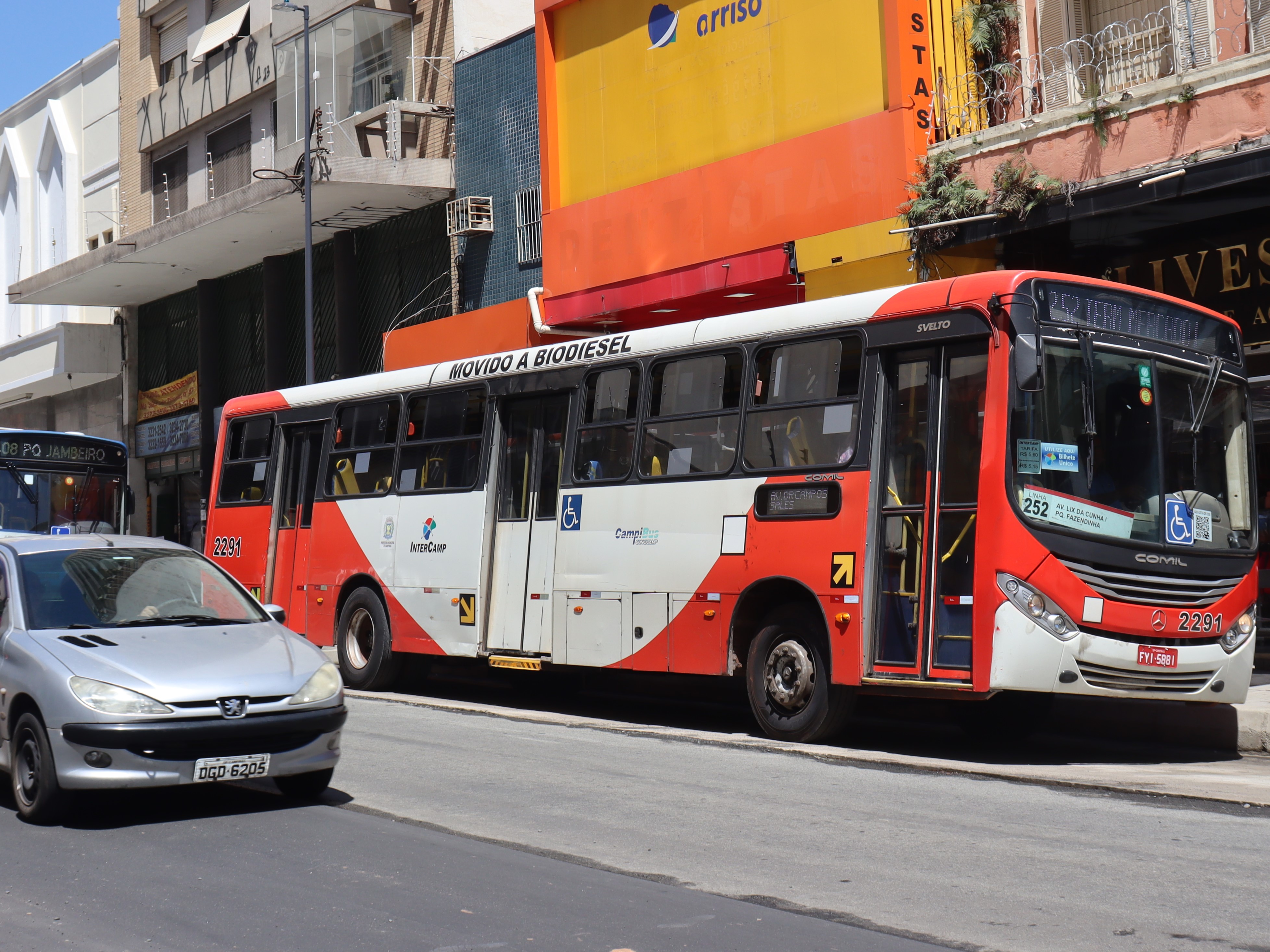 Linha 252 realizará embarque e desembarque à esquerda nas estações da Lix da Cunha