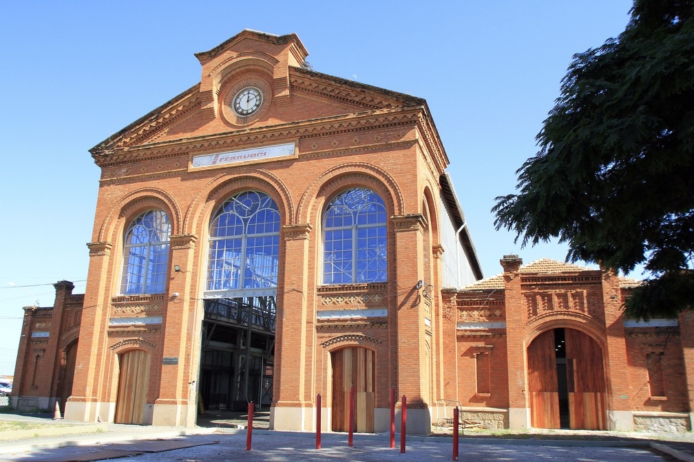 O Prédio do Relógio (foto) fica no Pátio Ferroviário, área que faz parte da revitalização do centro