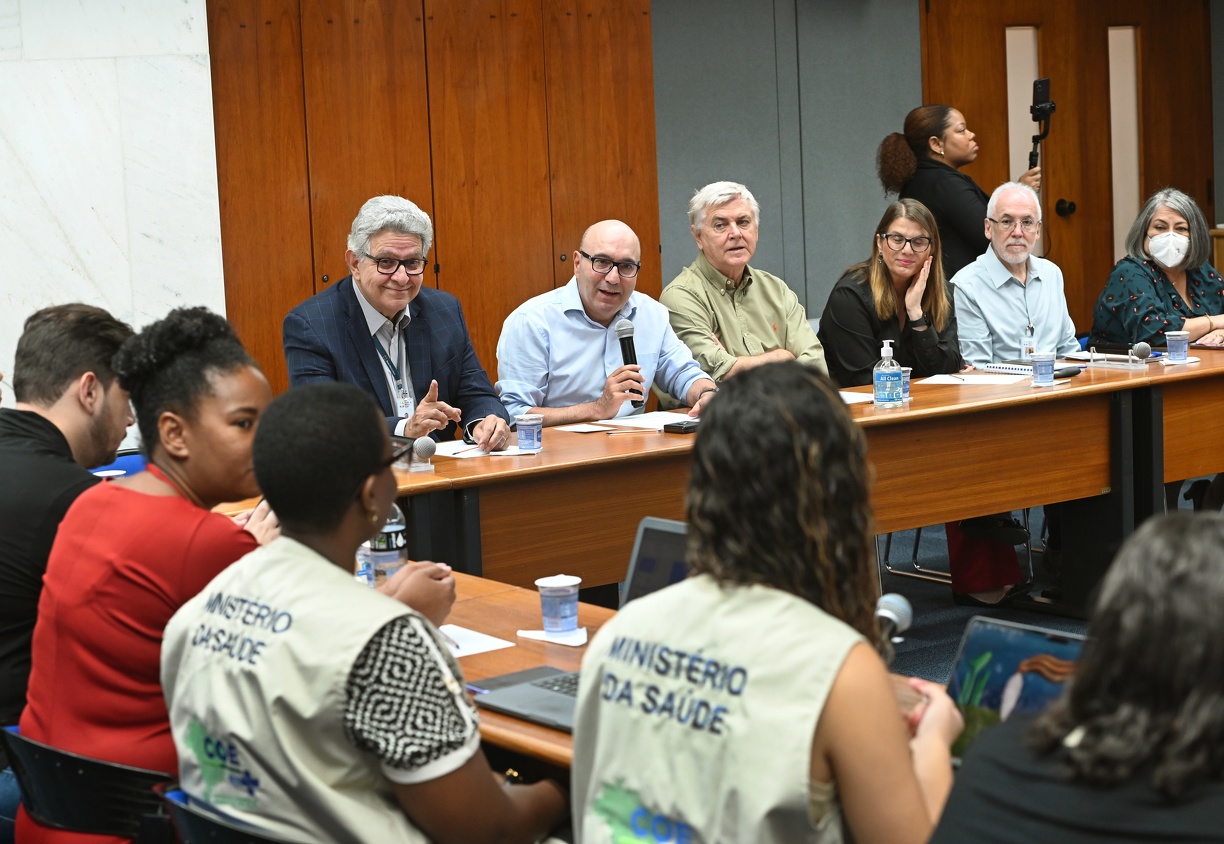 Dário Saadi no encontro entre Saúde, comitiva do Ministério e integrantes de órgãos de SP