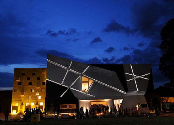 O teatro municipal Castro Mendes é um dos palcos da Campanha de Popularização do Teatro de Campinas