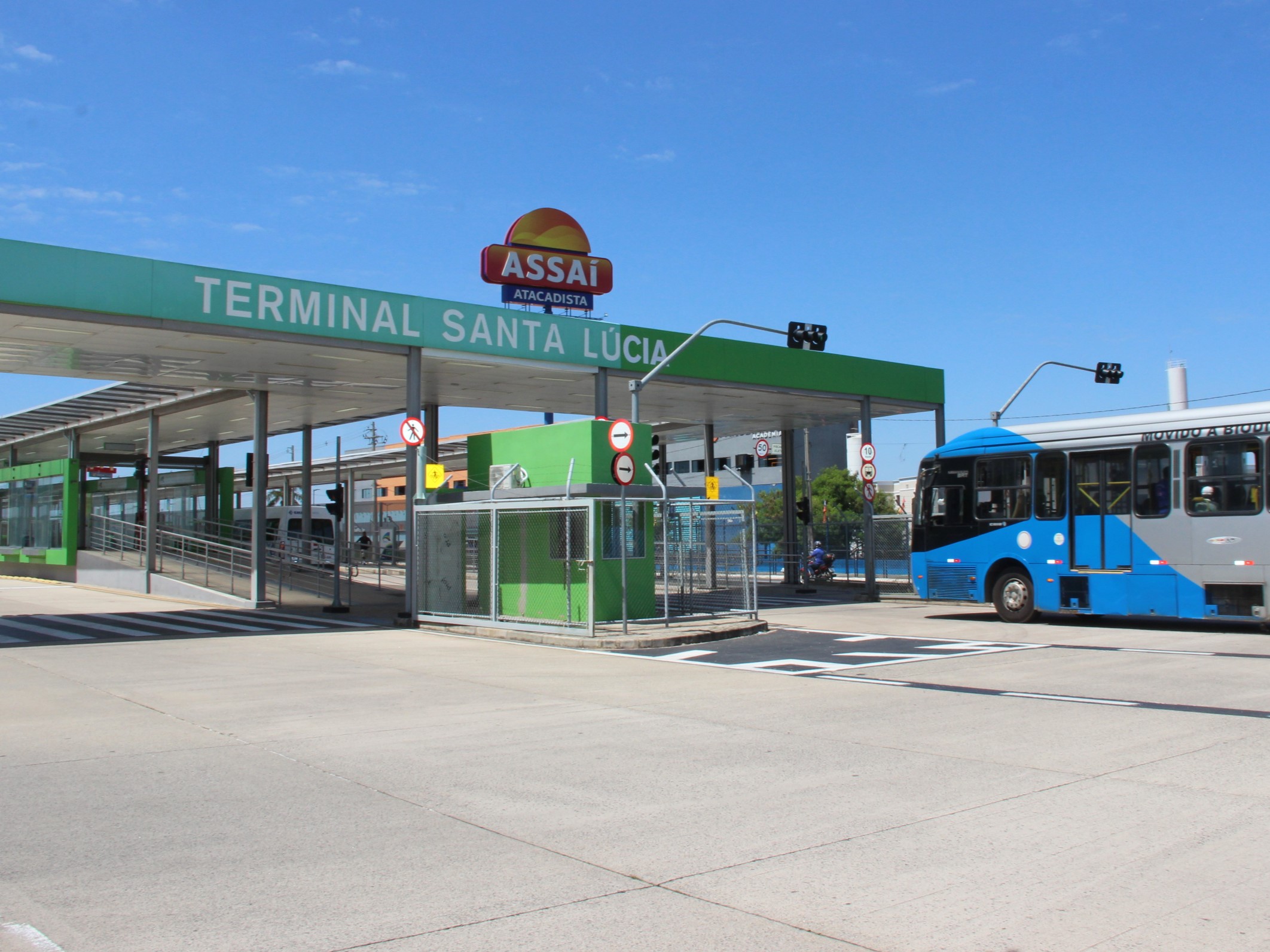 Serão quatro alimentadoras e três linhas BRT operando o terminal, que passa a ter acesso exclusivo para usuários