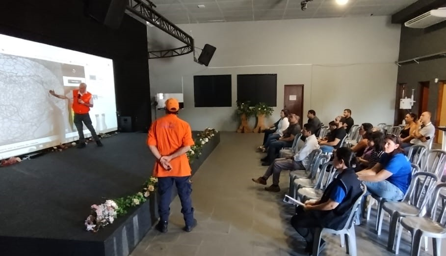 Prefeitura de Campinas Grupo de participantes de treinamento na região do Cidade Jardim