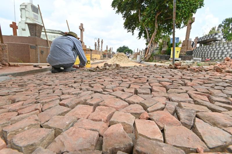 Trabalho de recuperação do piso deve ser concluído até o final do ano