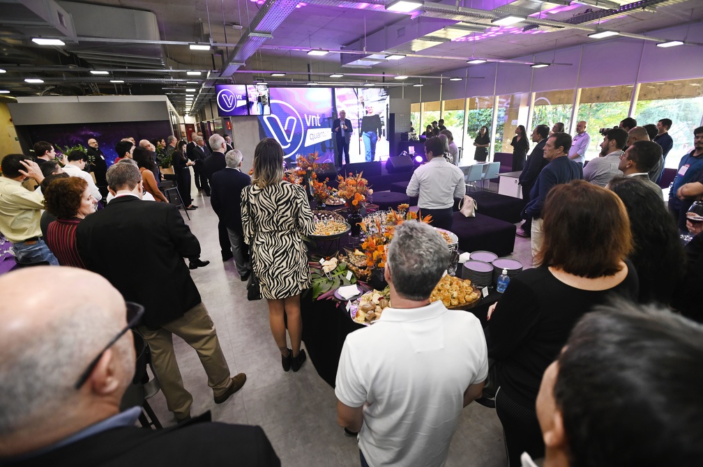 Inauguração reuniu representantes da área de ciência e tecnologia