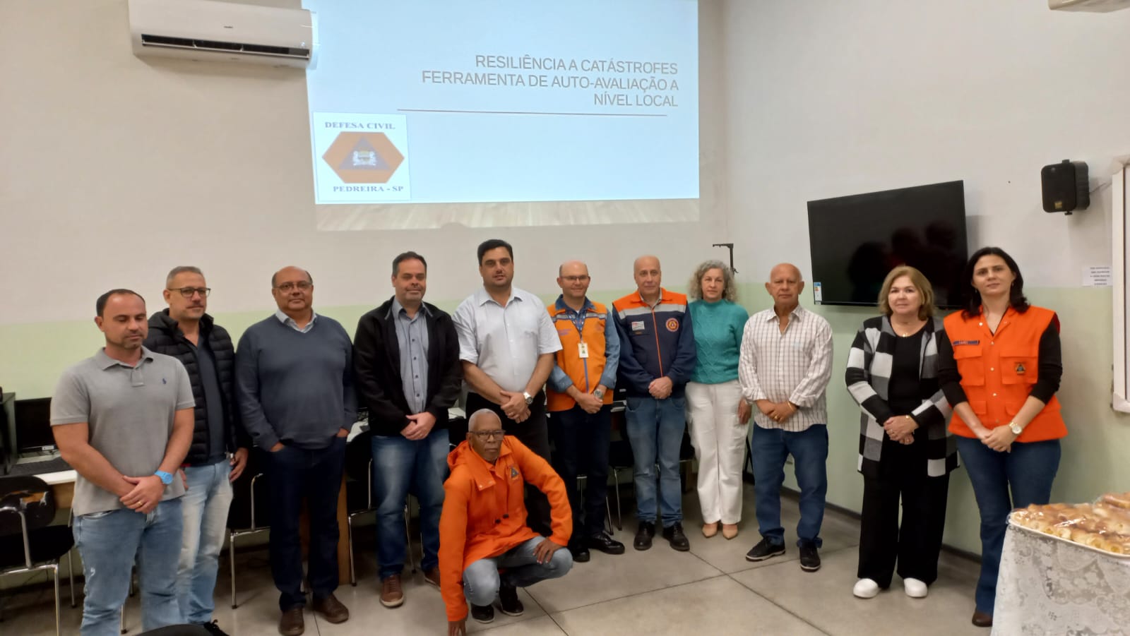 Prefeito de Pedreira e secretários municipais prestigiaram reunião