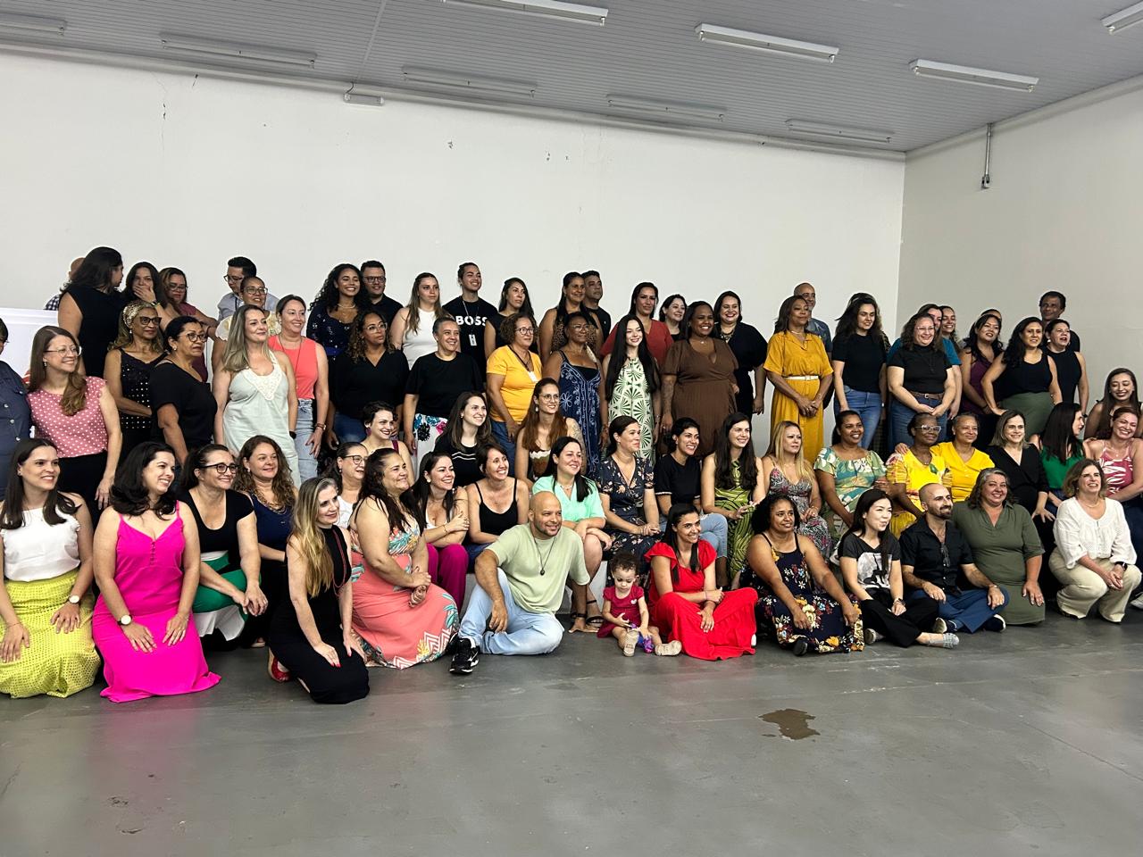 Servidores durante formatura nesta quinta-feira, 27, em faculdade de Campinas